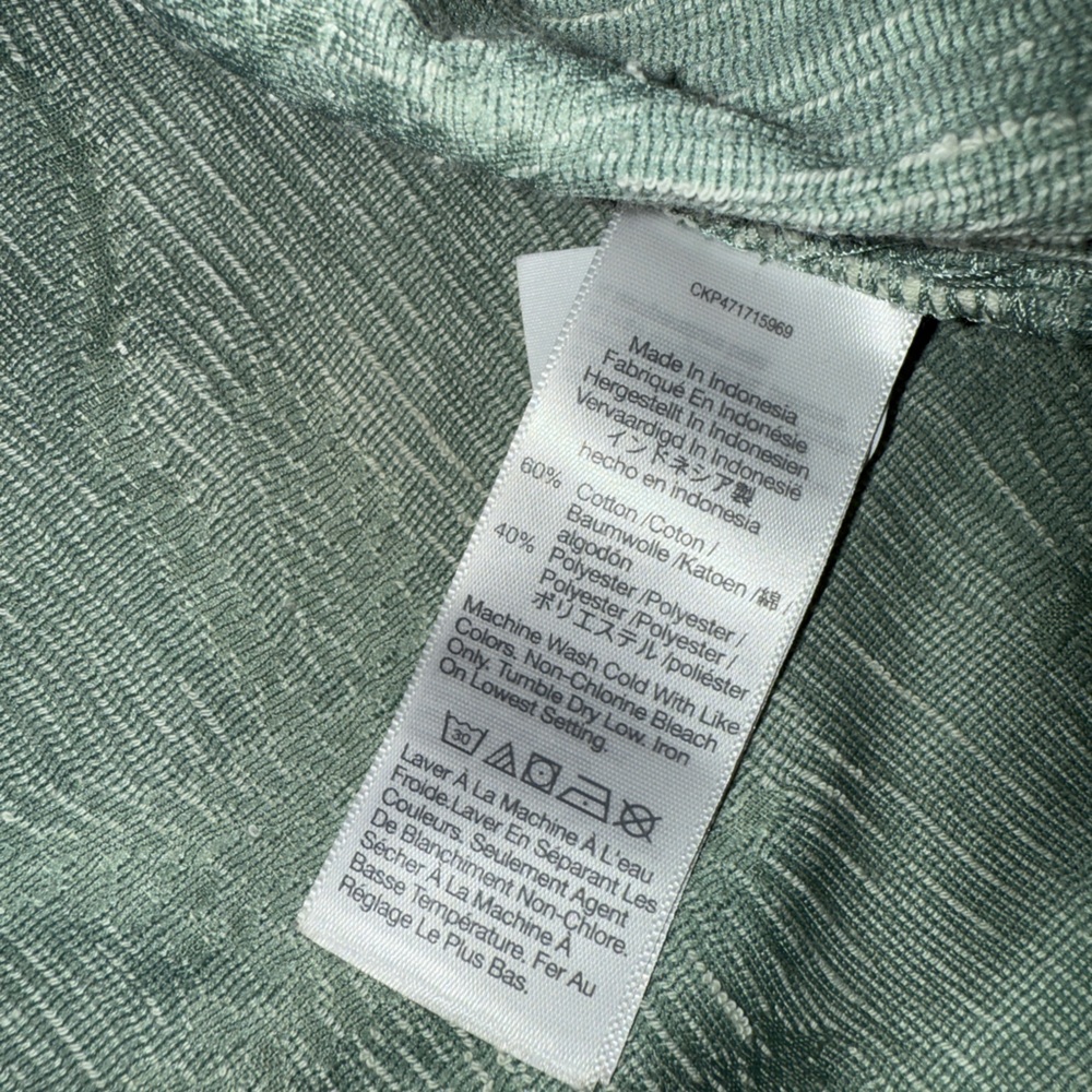 Palm Tree Cropped Button Up Tee - Picture 3 of 6